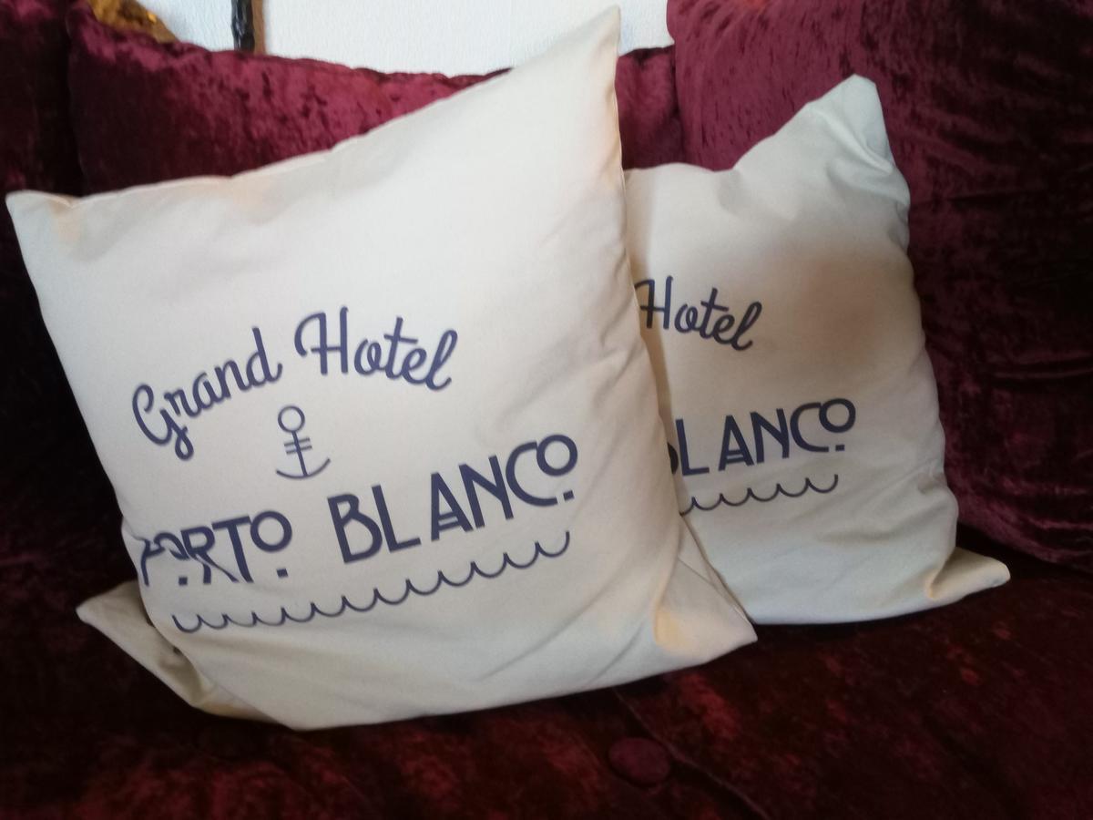 Grand Hotel De Port Blanc Penvenan Bagian luar foto